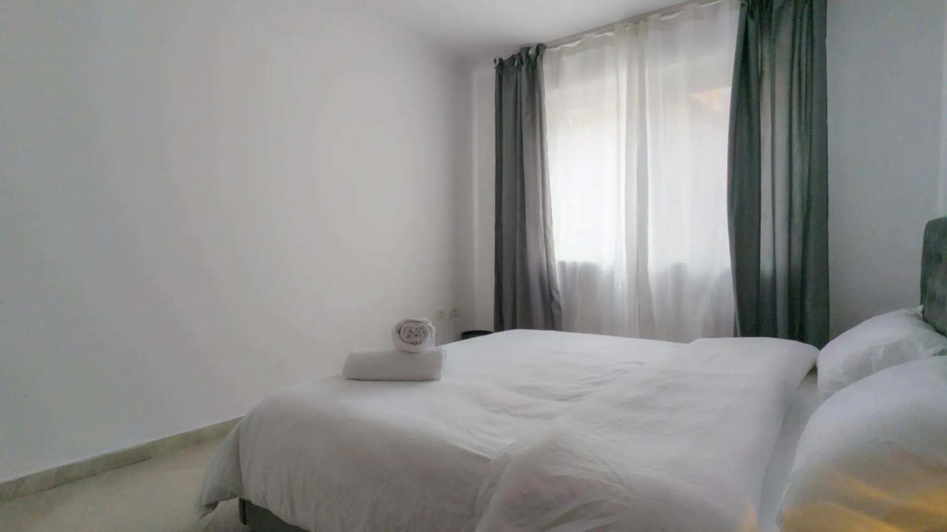 Center Luxury Rooms 티라나 알바니아