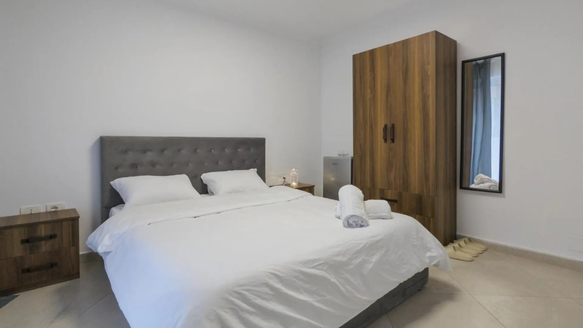Center Luxury Rooms 티라나
