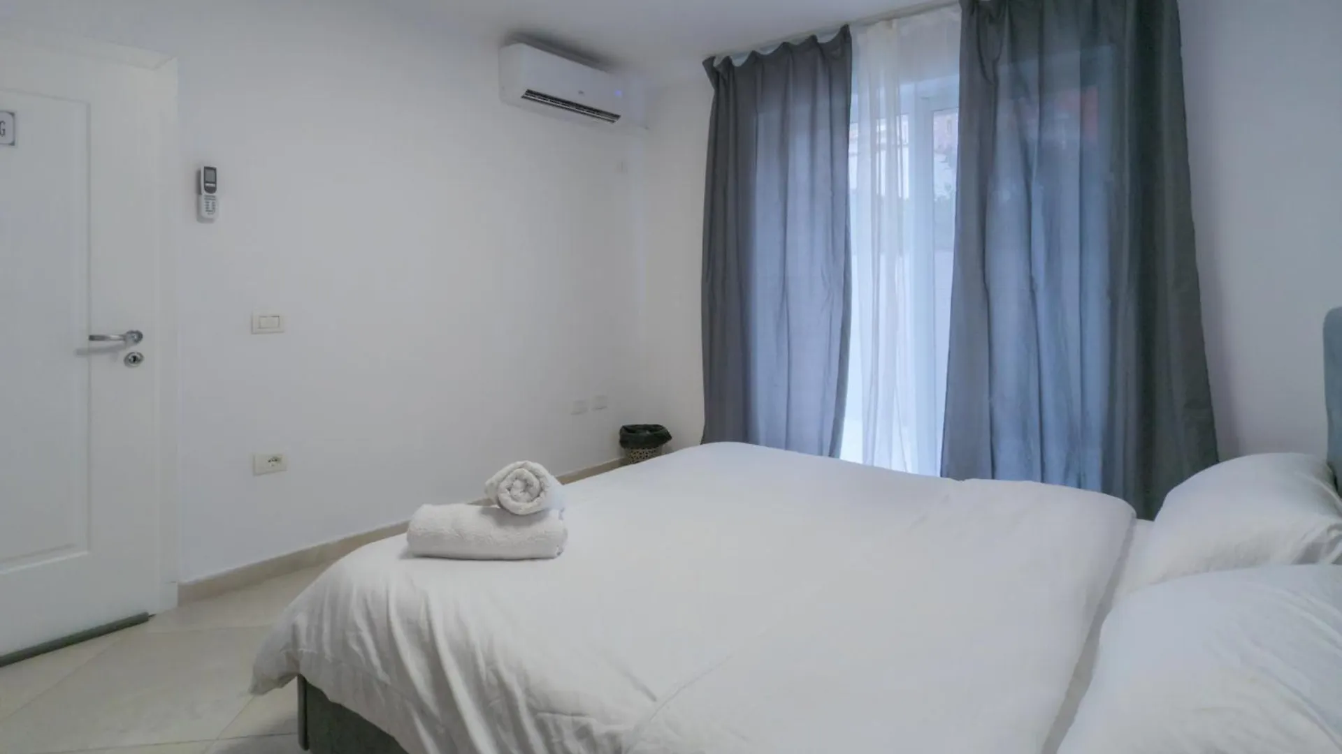 홈스테이 Center Luxury Rooms 티라나